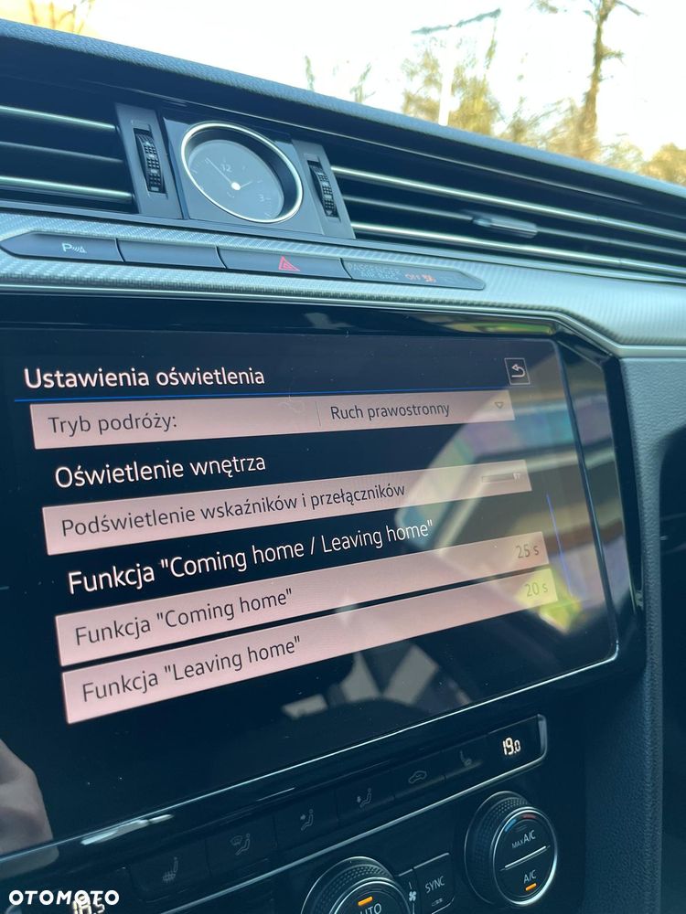 Volkswagen Passat - 30