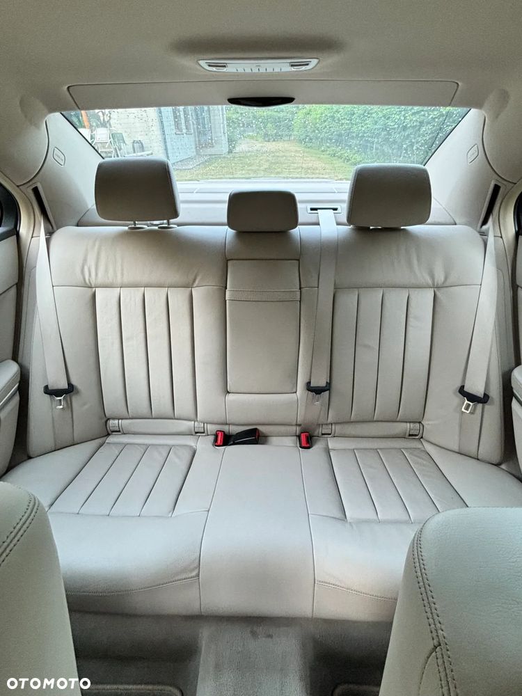Mercedes-Benz Klasa E 400 4-Matic Elegance - 16