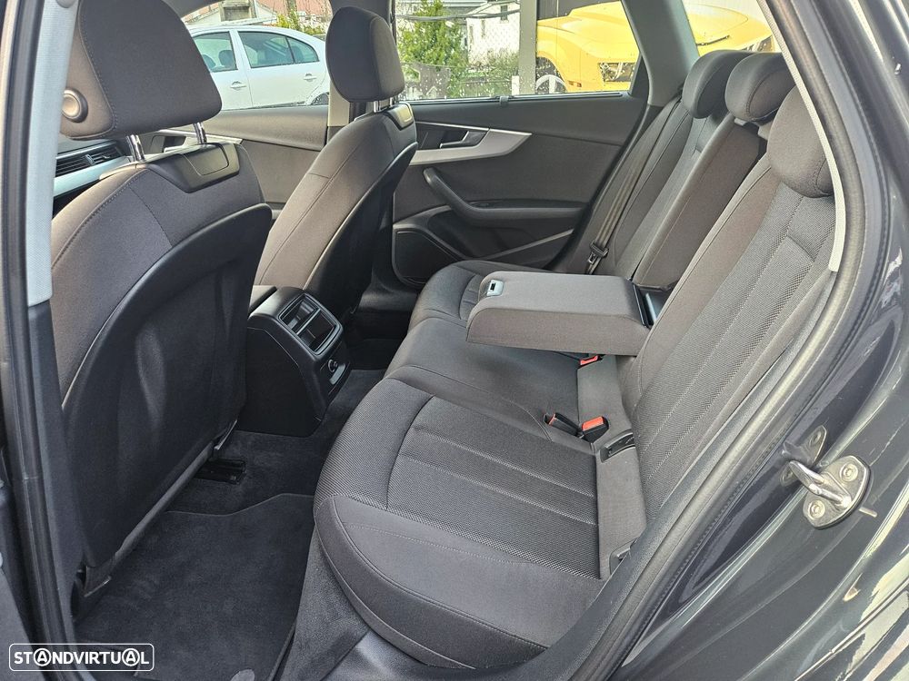 Audi A4 Avant 2.0 TDI Design S tronic - 18