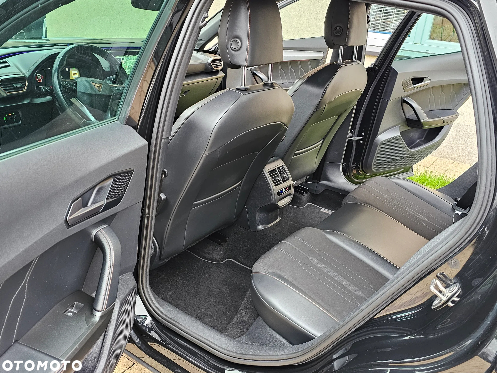 Cupra Formentor 1.5 TSI DSG - 25