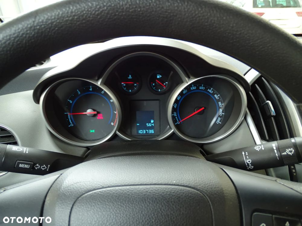 Chevrolet Cruze - 14