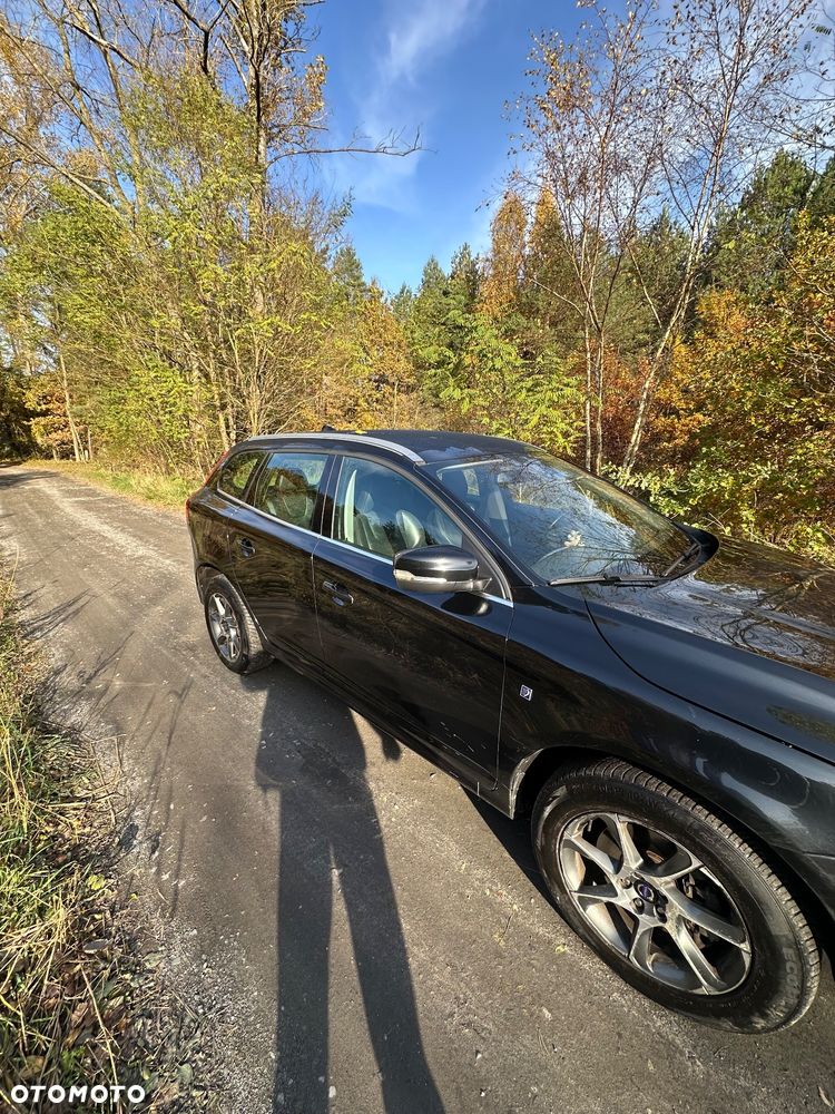 Volvo XC 60 D4 AWD Ocean Race - 5