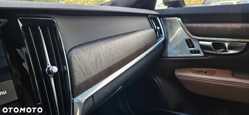Volvo V90 Cross Country B4 D AWD Pro - 22