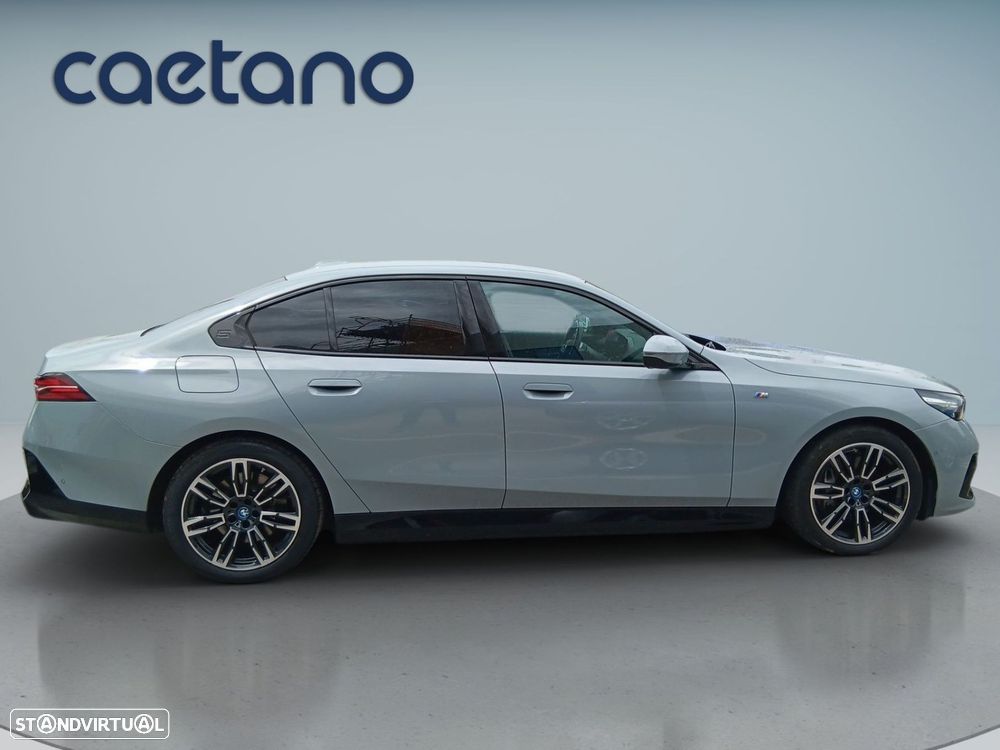 BMW i5 eDrive40 Pack Desportivo M - 9