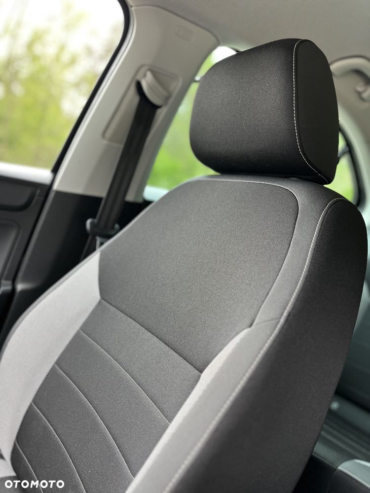 Skoda RAPID 1.2 TSI Ambition - 25