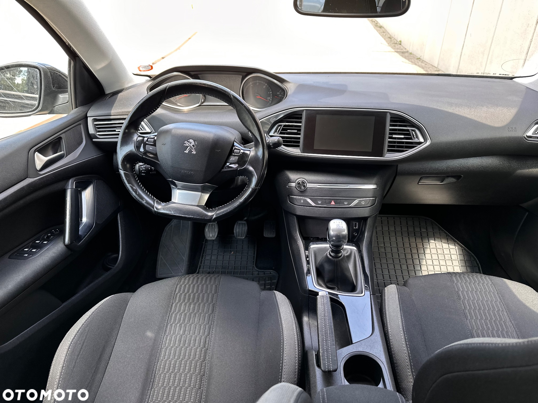 Peugeot 308 - 13