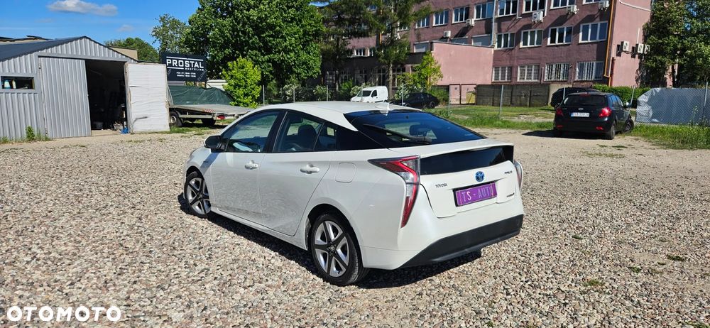 Toyota Prius Hybrid Executive - 4