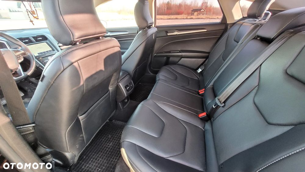 Ford Fusion 2.0 EcoBoost Titanium - 6
