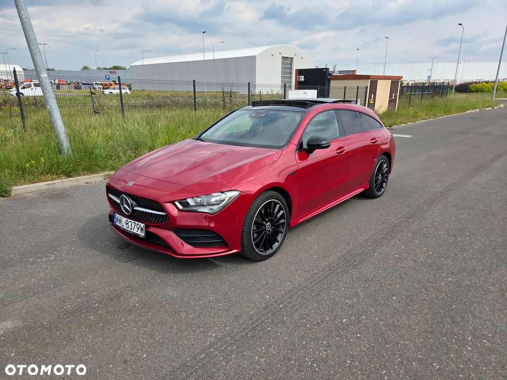 Mercedes-Benz CLA 250 e 8G-DCT AMG Line - 1