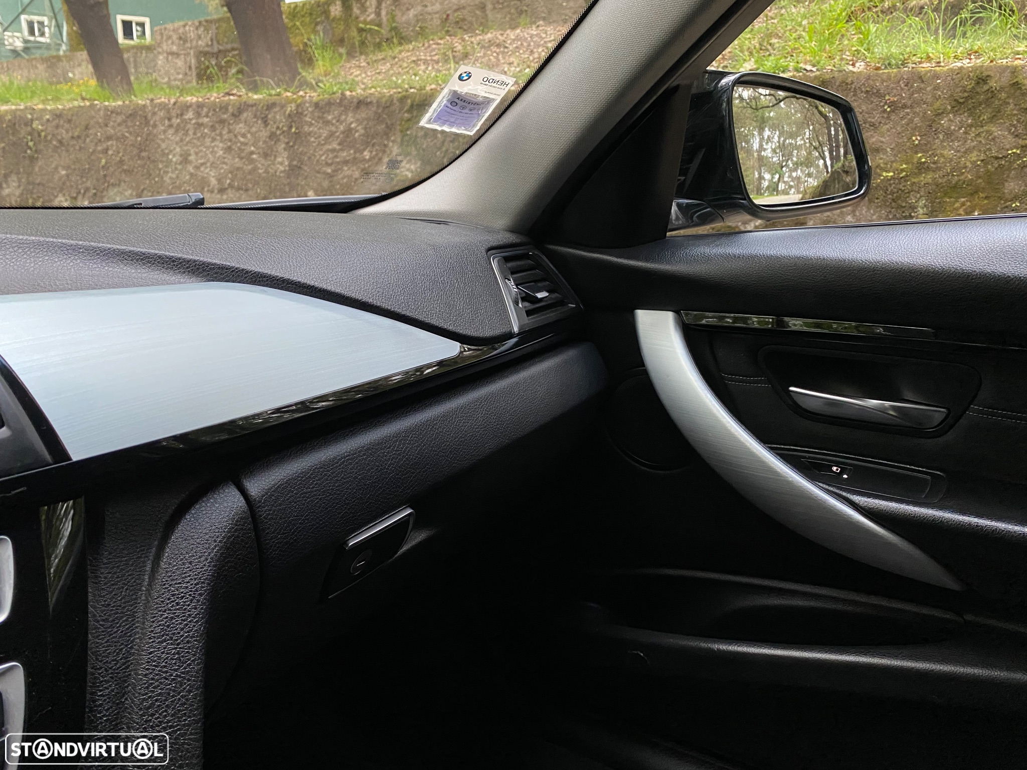 BMW 318 d Touring Pack M Auto - 27