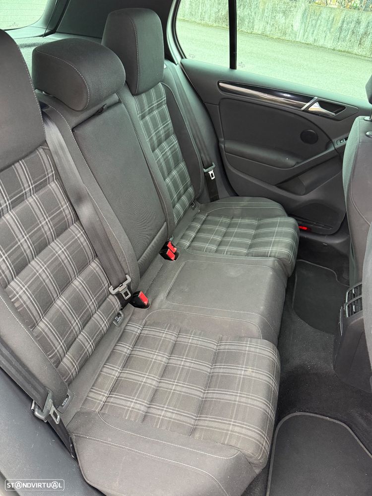 VW Golf 2.0 TDi DPF GTD - 8