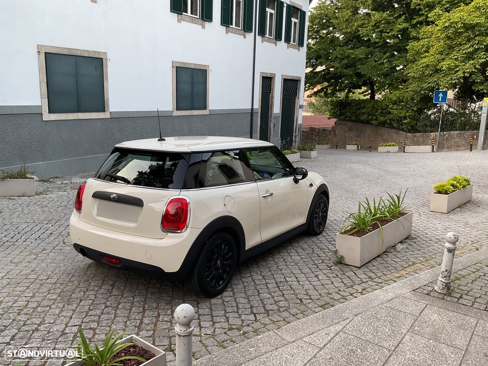 MINI 3 Portas One - 21
