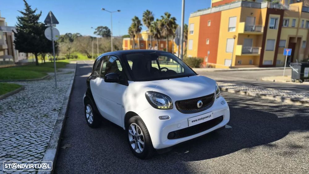 Smart ForTwo Coupé 1.0 Passion 71 Aut. - 4