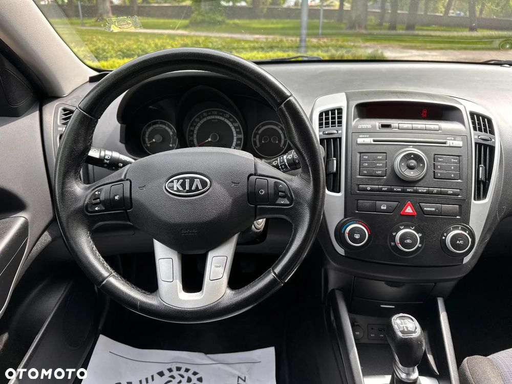 Kia Ceed 1.4 M Euro2012 - 25