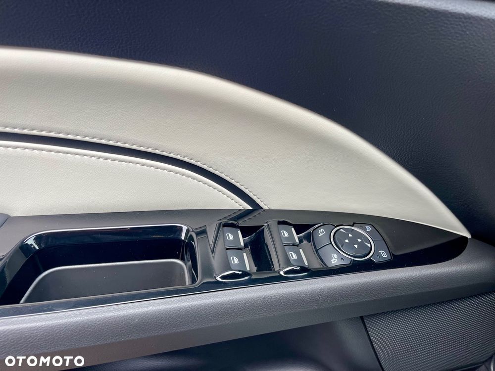 Ford Mondeo - 28