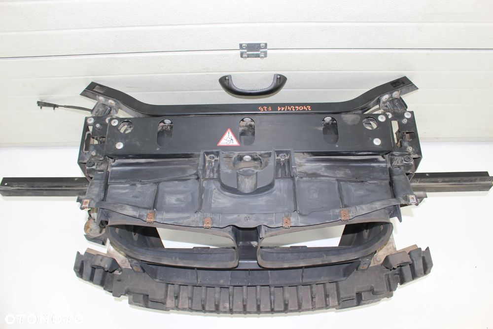 BMW F25 X3  PAS PRZEDNI  WZMOCNIENIE