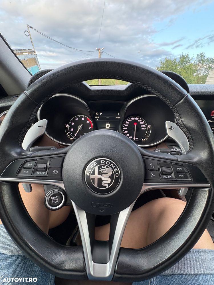 Alfa Romeo Stelvio 2.0 Turbo AWD AT8 Super - 23