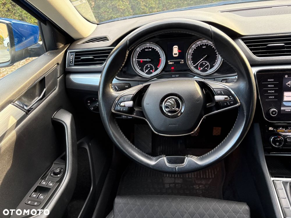 Skoda Superb 2.0 TDI SCR Ambition - 13