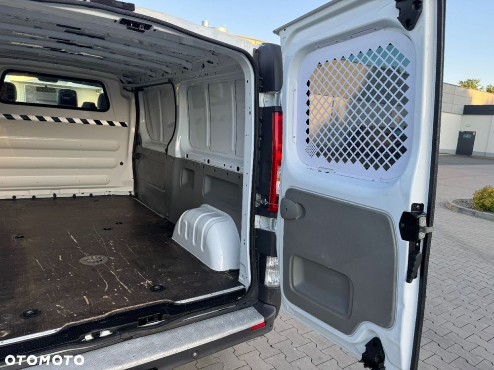 Renault Trafic - 28