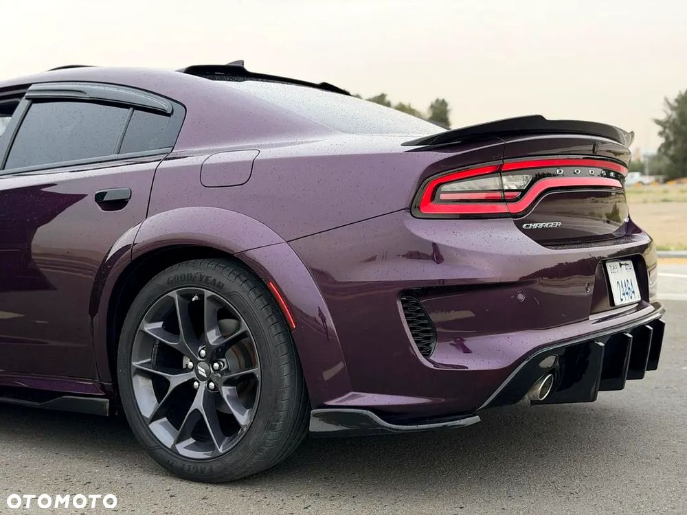 Dodge Charger - 4
