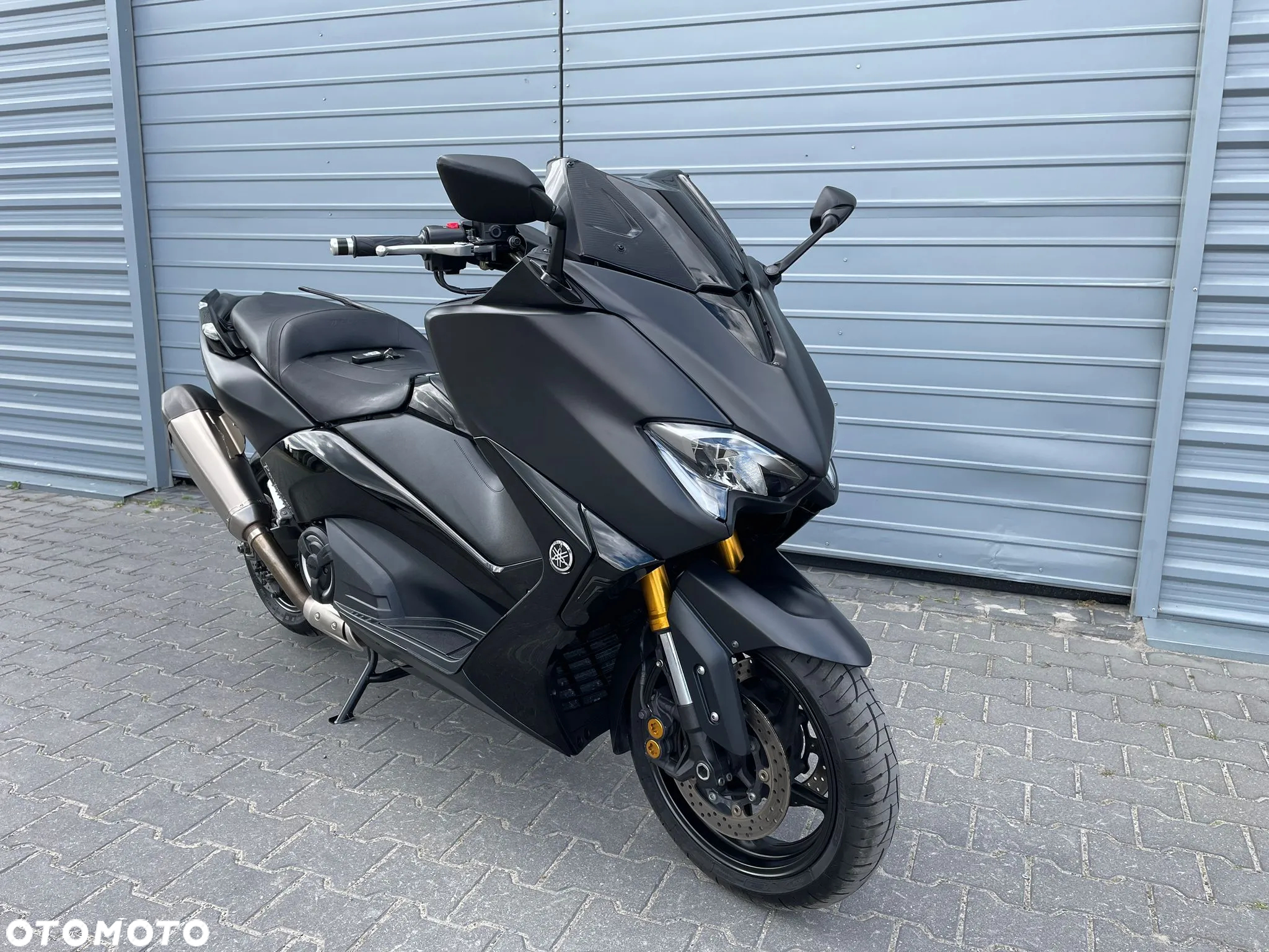 Yamaha Tmax - 18