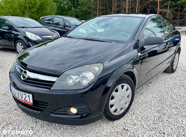 Opel Astra GTC 1.6 Cosmo