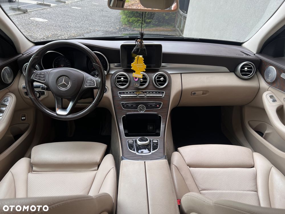 Mercedes-Benz Klasa C 220 d 4-Matic 7G-TRONIC - 2