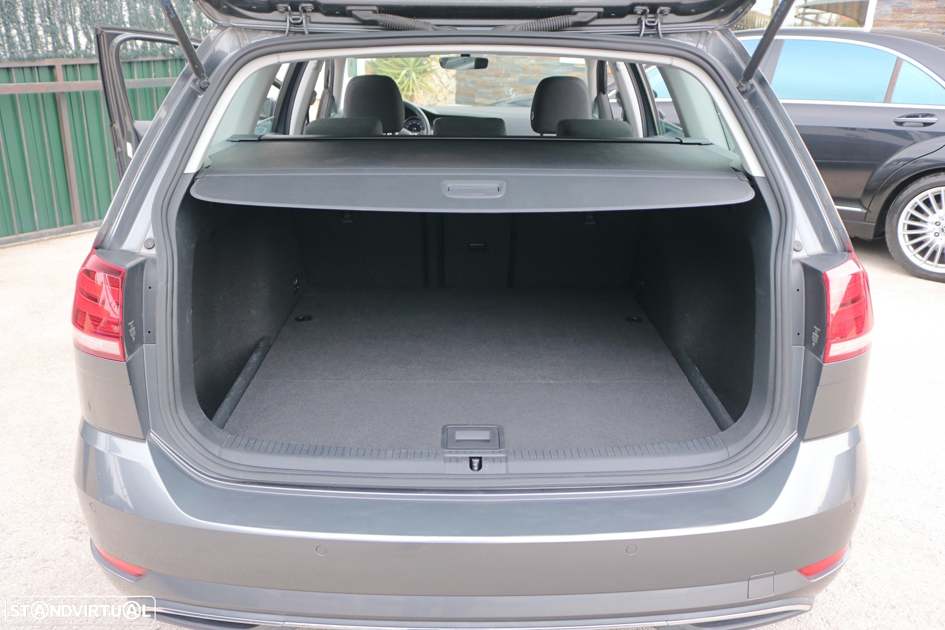 VW Golf Variant 1.6 TDi Highline - 15