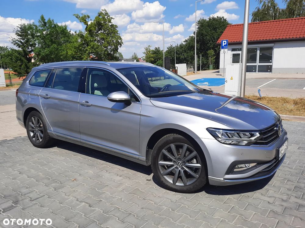 Volkswagen Passat 2.0 TDI Elegance DSG - 8