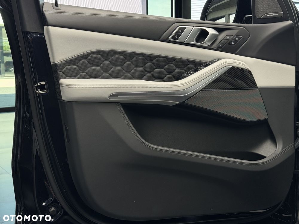 BMW X5 M Competition - 15