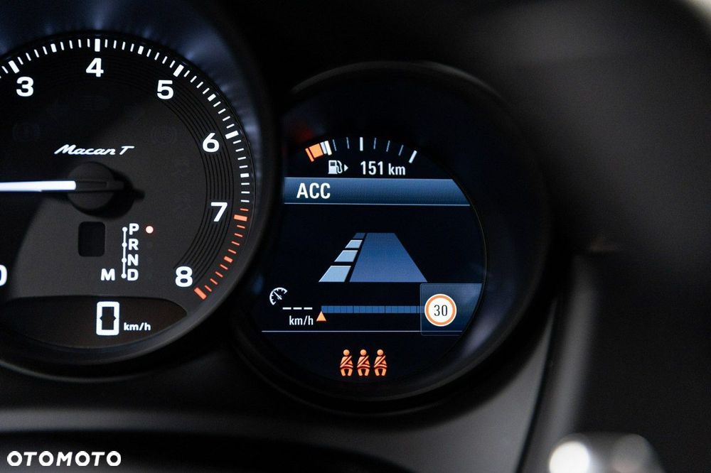 Porsche Macan - 41