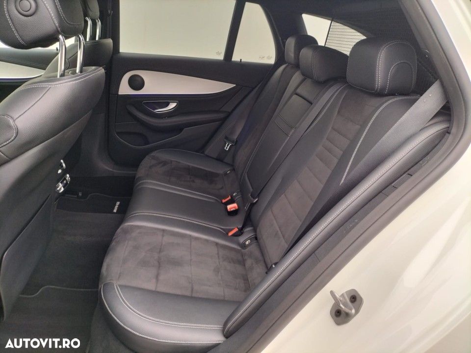 Mercedes-Benz E 220 d T-Modell 4MATIC Aut. - 19