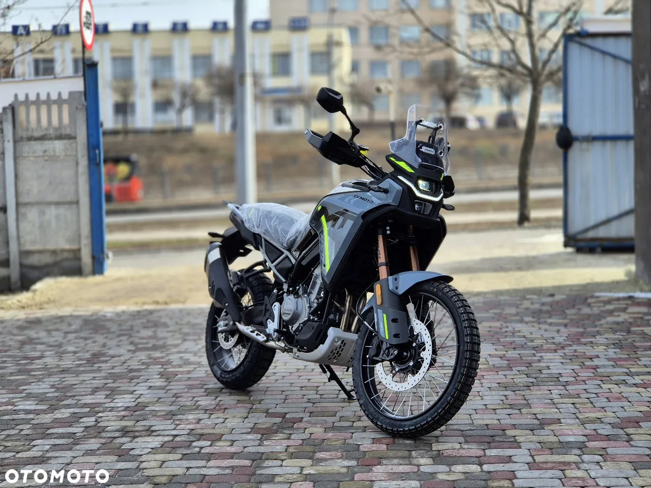 CFMoto MT