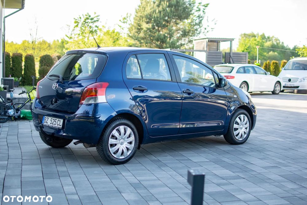 Toyota Yaris - 15