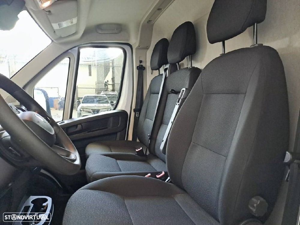 Peugeot Boxer 2.2 BlueHDi 140 S&S L3H3 - 9