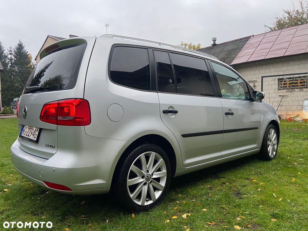 Volkswagen Touran - 7