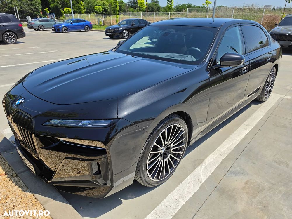 BMW Seria 7 740d xDrive MHEV - 9