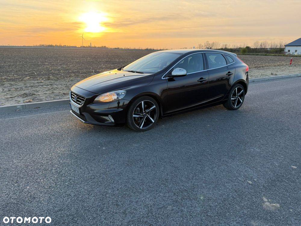 Volvo V40 D4 RDesign - 2