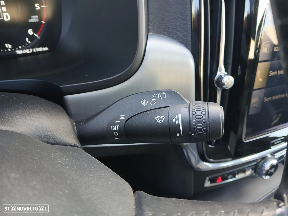 Volvo V90 2.0 D4 Momentum Plus Geartronic - 29