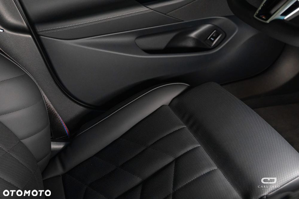 BMW Seria 5 520i - 38