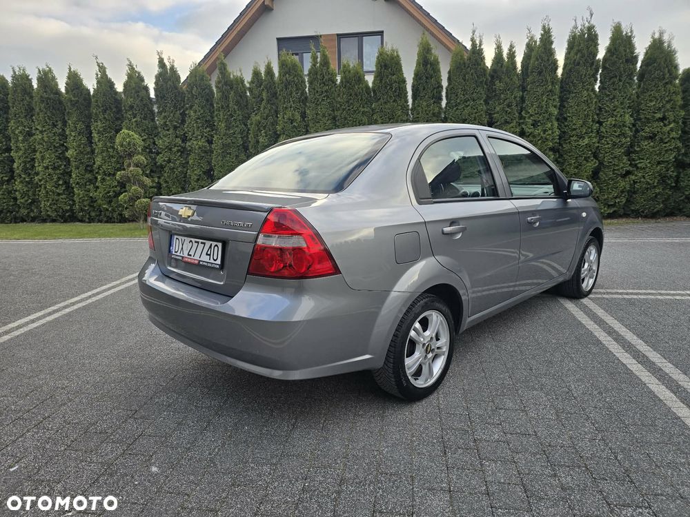Chevrolet Aveo 1.4 16V LT - 4