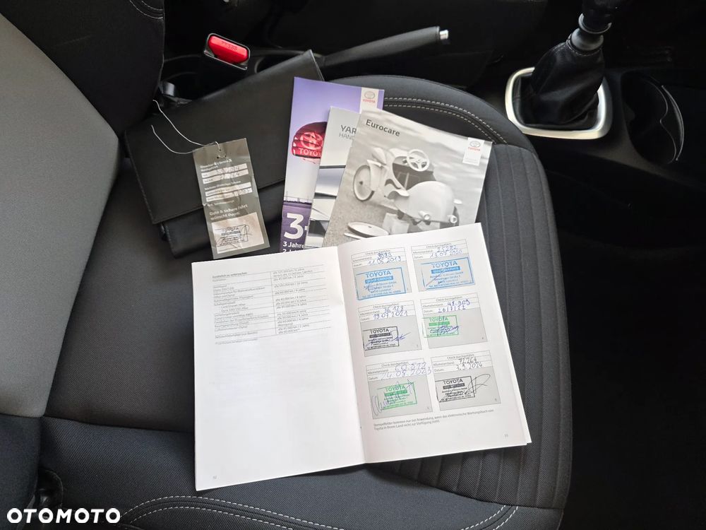 Toyota Yaris - 30