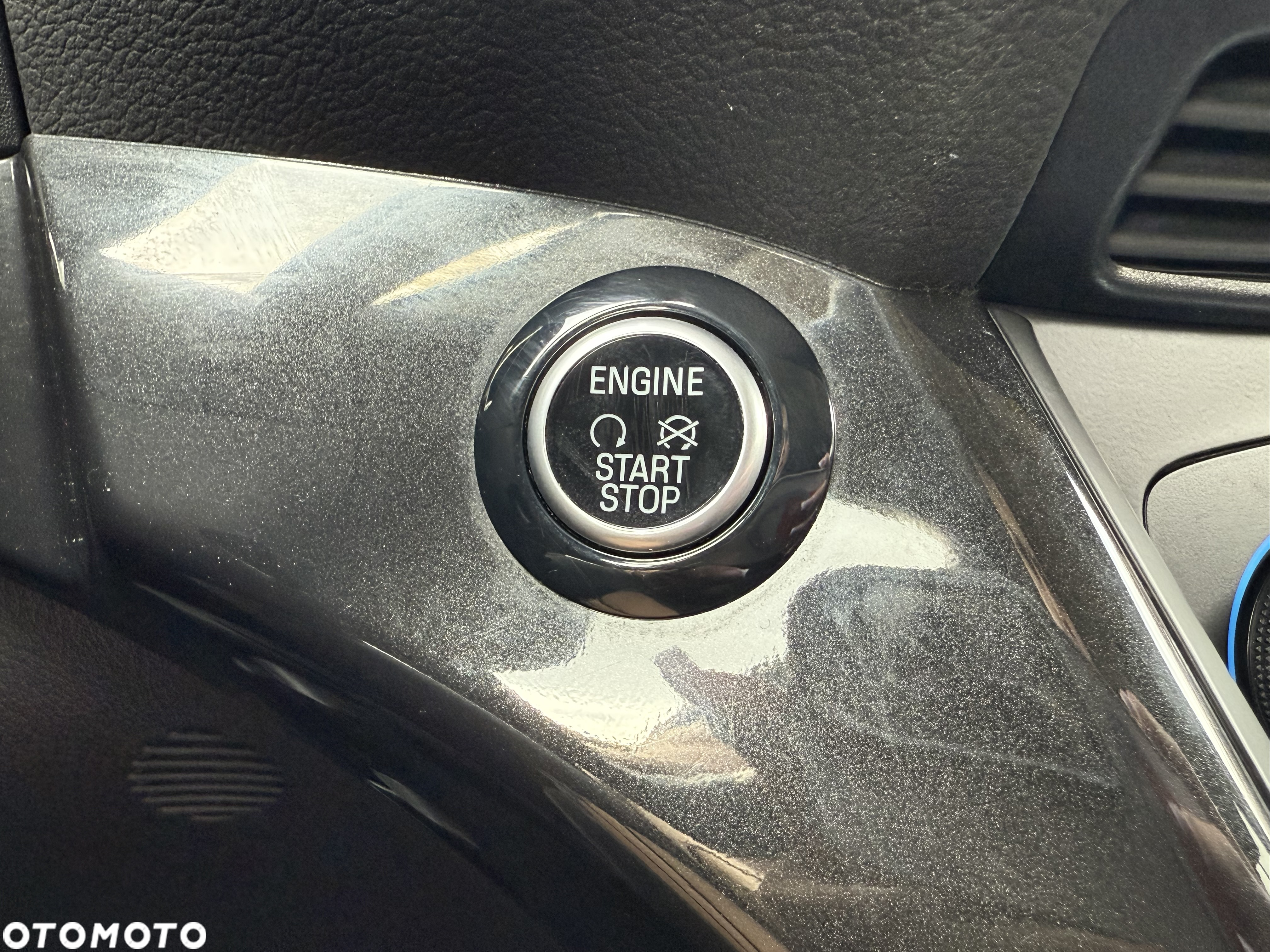 Ford Kuga 1.5 EcoBoost 2x4 SYNC - 16