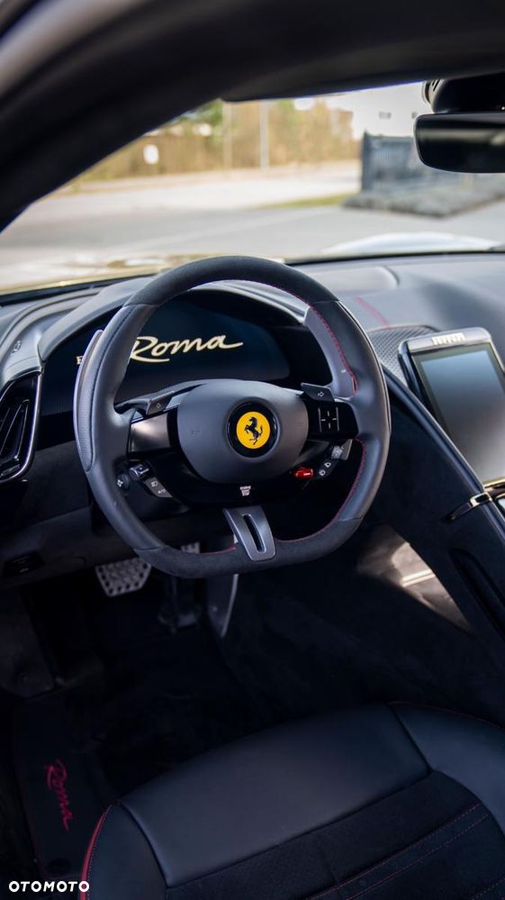 Ferrari Roma - 12