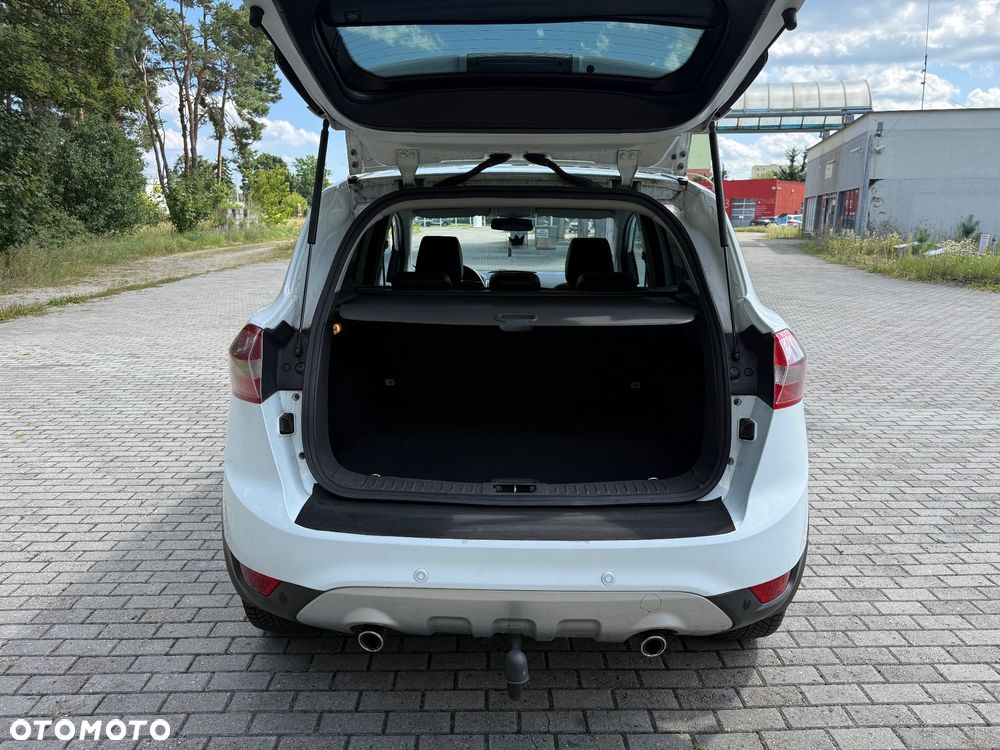 Ford Kuga 2.0 TDCi 2x4 Titanium - 10