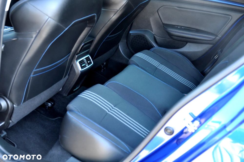 Renault Megane Grandtour ENERGY dCi 165 EDC GT LINE - 23
