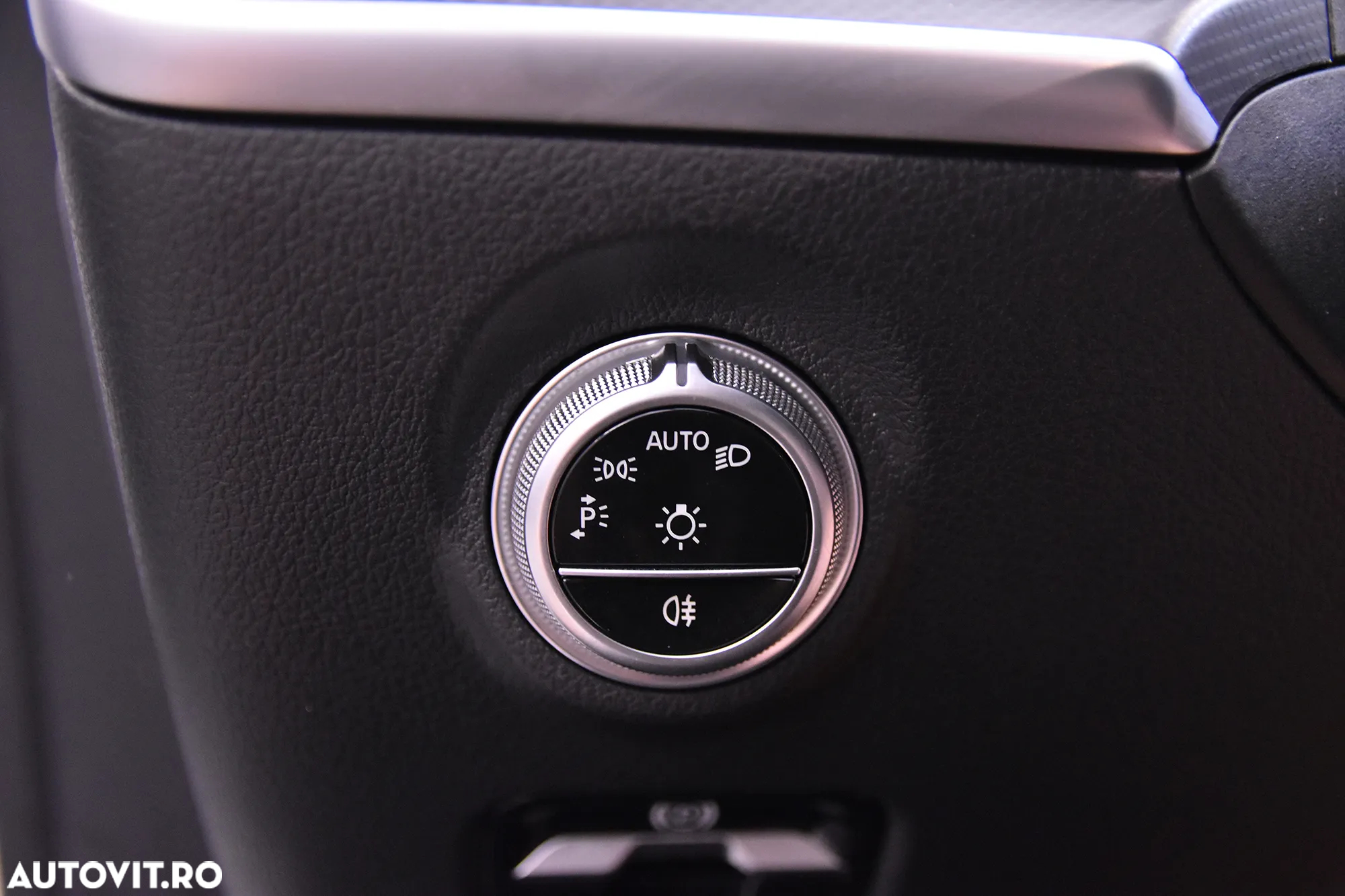 Mercedes-Benz C 220 d 4Matic T 9G-TRONIC - 16