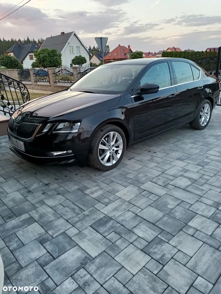 Skoda Octavia 2.0 TDI Style DSG - 1