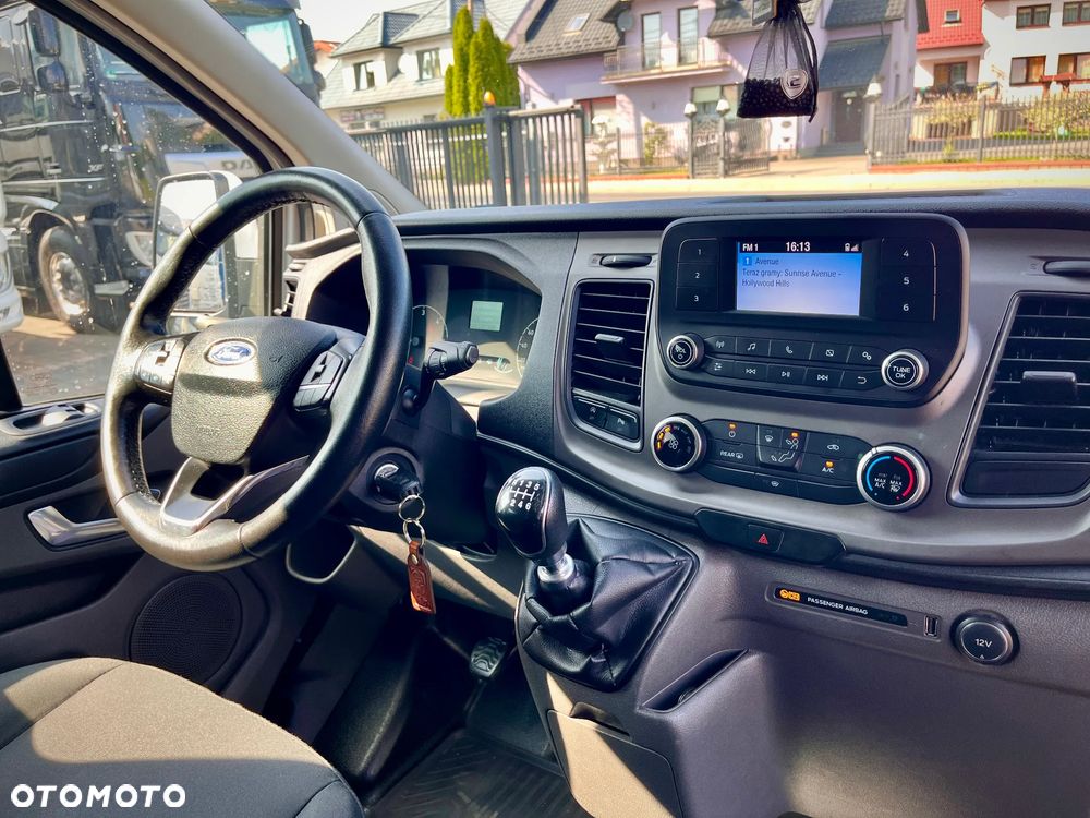 Ford Transit Custom 310 L2H1 Limited - 17