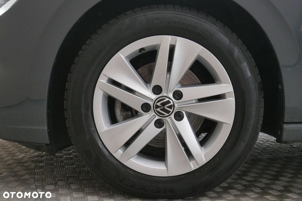 Volkswagen Golf - 14